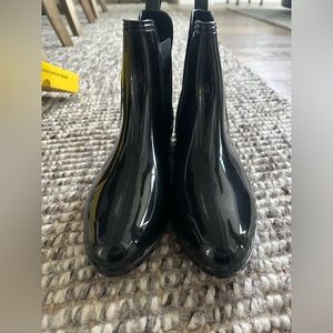 Seven 7 Dover Rain Bootie size 9